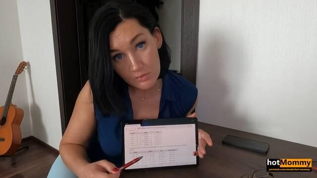 Мать спала с сыном в одной постели и это привело к сексу